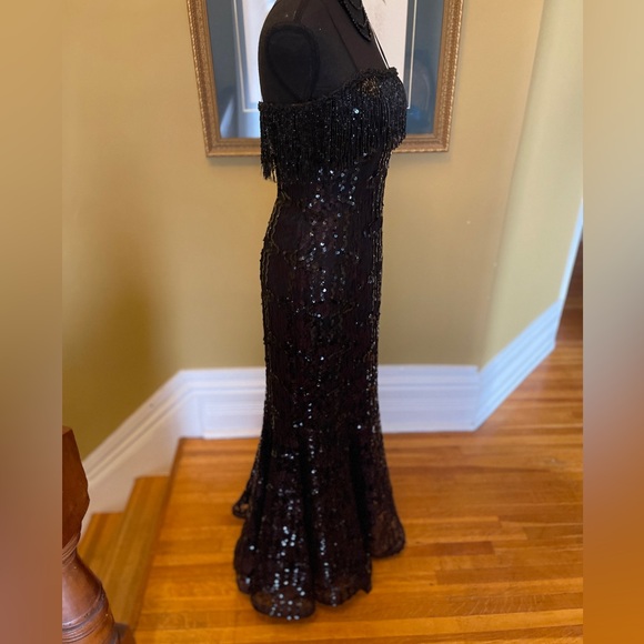 Evening gown - Picture 4 of 9